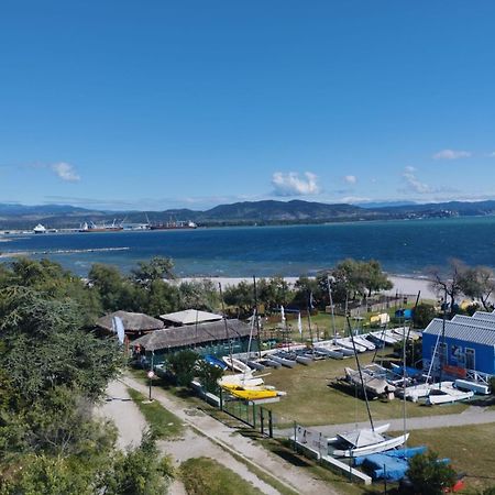 Appartamento Luxury Vista Mare Per 6 Persone A Марина-Юлиа Экстерьер фото